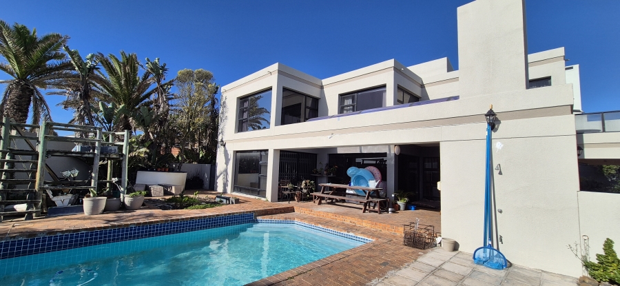 4 Bedroom Property for Sale in Van Riebeeckstrand Western Cape